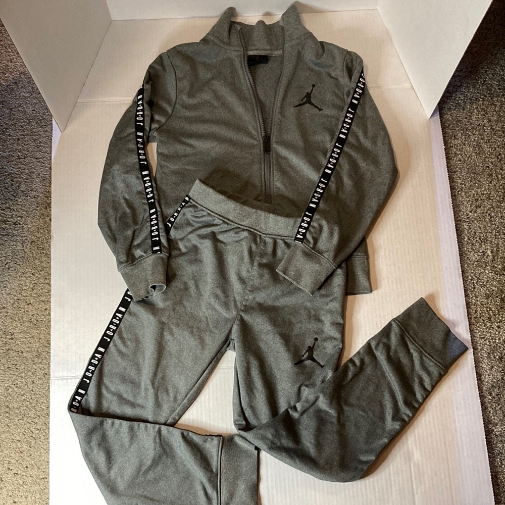 Jordan, size 8 boys, gray and black